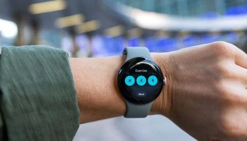 Google Pixel Watch Güncellemesini Zorlayın ve Eski Wear OS Hack'i Deneyin