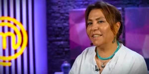 Şef Ayten Saner'in Kariyeri